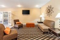 Common Space Quality Inn & Suites