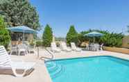 Swimming Pool 2 Days Inn by Wyndham Deming