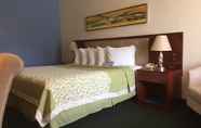 Bedroom 5 Days Inn by Wyndham Deming