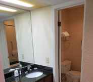 In-room Bathroom 7 Affordable Suites of America Detroit-Warren