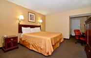 Bedroom 6 Americas Best Value Inn Smithfield