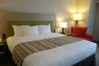 Bedroom Country Inn & Suites by Radisson, La Crosse, WI