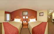 Bedroom 3 Comfort Inn Redwood City