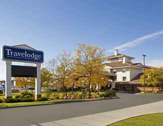 Exterior 2 Travelodge by Wyndham Oshawa Whitby