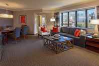 Common Space DoubleTree Suites by Hilton Hotel Salt Lake City