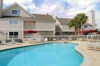 Swimming Pool SureStay Studio by Best Western Pensacola