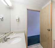 In-room Bathroom 5 The Pell - Part of JdV by Hyatt
