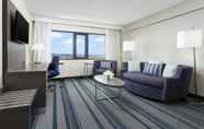 Common Space 6 Courtyard by Marriott Boston-Cambridge