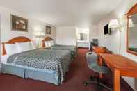 Bedroom Days Inn by Wyndham Canton