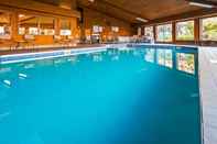Swimming Pool Best Western Maritime Inn