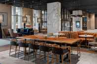 Bar, Cafe and Lounge The Alloy King of Prussia - a DoubleTree by Hilton