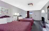 Bedroom 6 Days Inn by Wyndham Morristown