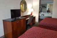 Bedroom Days Inn by Wyndham Morristown