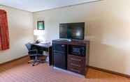 Kamar Tidur 7 Econo Lodge Massena Hwy 37