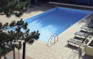 Swimming Pool 3 ibis Styles Toulon La Seyne sur Mer