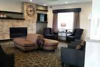 Lobby Quality Inn Geneseo