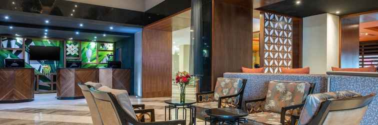 Lobby Wyndham Grand Cancun All Inclusive Resort & Villas