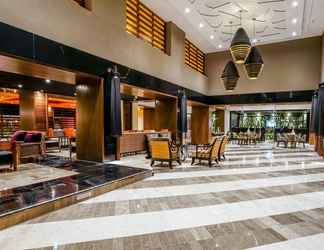 Lobby 2 Wyndham Grand Cancun All Inclusive Resort & Villas