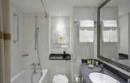 Toilet Kamar 7 London Marriott Hotel Marble Arch