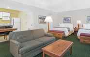 Common Space 4 Hawthorn Extended Stay by Wyndham-Green Bay