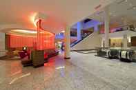 Lobby Radisson Plaza Hotel at Kalamazoo Center