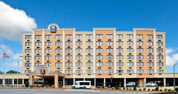 Luar Bangunan Quality Inn & Suites New York Avenue