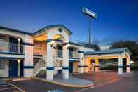 Exterior Travelodge by Wyndham Killeen/Fort Hood