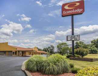 Exterior 2 Econo Lodge Cornersville