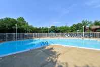 Swimming Pool Comfort Inn Falls Church - Tysons Corner