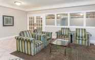Ruang Umum 3 Days Inn & Suites by Wyndham Arlington Heights