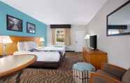 Kamar Tidur 3 La Quinta Inn by Wyndham Cocoa Beach-Port Canaveral