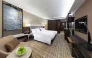 Kamar Tidur 5 New World Millennium Hong Kong Hotel