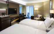 Kamar Tidur 2 New World Millennium Hong Kong Hotel
