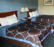 Bedroom 3 Days Inn by Wyndham Clarksville North