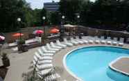 Swimming Pool 6 Radisson Hotel Philadelphia Northeast