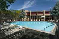 Swimming Pool Maverick Hotel and Casino by Red Lion Hotels