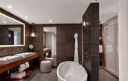 In-room Bathroom 6 Andaz Maui at Wailea Resort - a concept by Hyatt