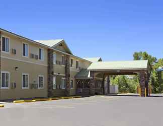 ภายนอกอาคาร 2 Days Inn & Suites by Wyndham Gunnison