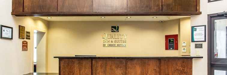 Lobi Quality Inn & Suites Coliseum