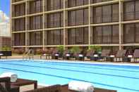 Swimming Pool The Westin Oaks Houston at the Galleria