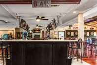 Bar, Cafe and Lounge Best Western Battlefield Inn