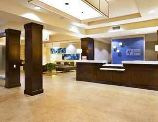 Sảnh chờ 2 Holiday Inn Express Sault Ste Marie, an IHG Hotel