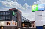 Exterior 2 Holiday Inn Express Sault Ste Marie, an IHG Hotel