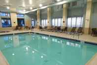 Swimming Pool Best Western Warren Hotel