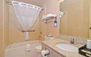 Toilet Kamar 2 Best Western Bidarka Inn