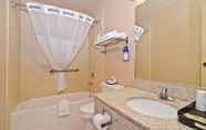 In-room Bathroom 2 Best Western Bidarka Inn