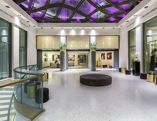 Lobby 2 Rosa Grand Milano