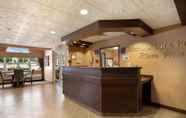 Lobby 4 Microtel Inn & Suites by Wyndham Quincy