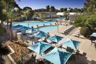 สระว่ายน้ำ The Scottsdale Plaza Resort & Villas
