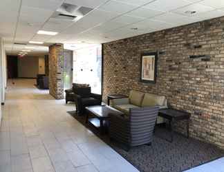 Lobby 2 Ramada by Wyndham Michigan City